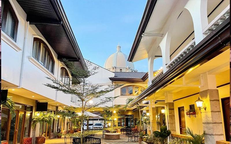 Solano Hotel & Resort At Casa Ysabel Lipa City Εξωτερικό φωτογραφία