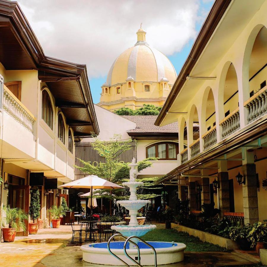 Solano Hotel & Resort At Casa Ysabel Lipa City Εξωτερικό φωτογραφία